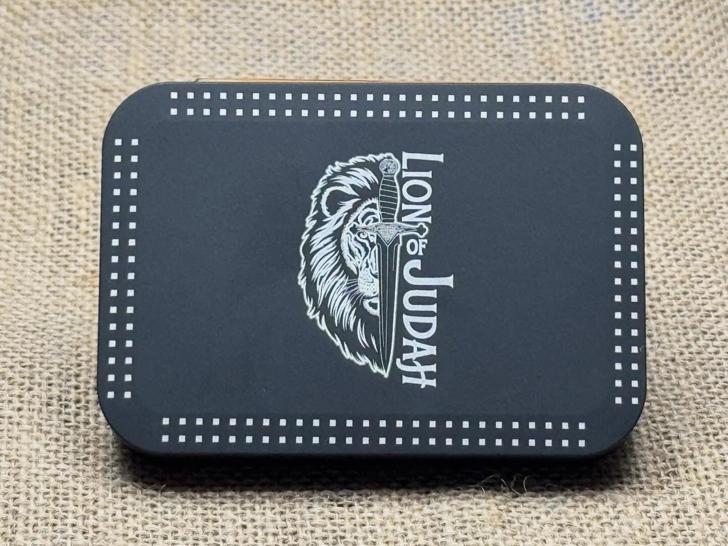 Billet aluminum low profile snus containers